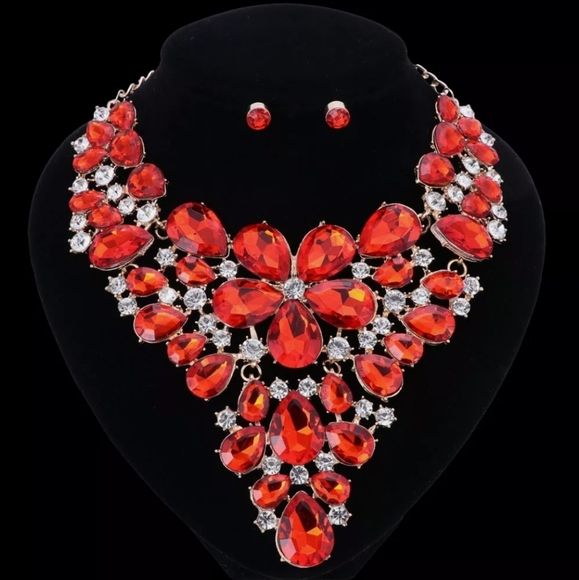 18k gold plated red crystal flower necklace earrings set - Picture 10 of 12